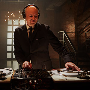 DJ Chris Stiles